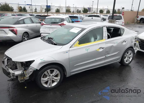 2013 Acura Ilx Hybrid 1.5L z USA, uszkodzony, nr VIN 19VDE3F31DE301565